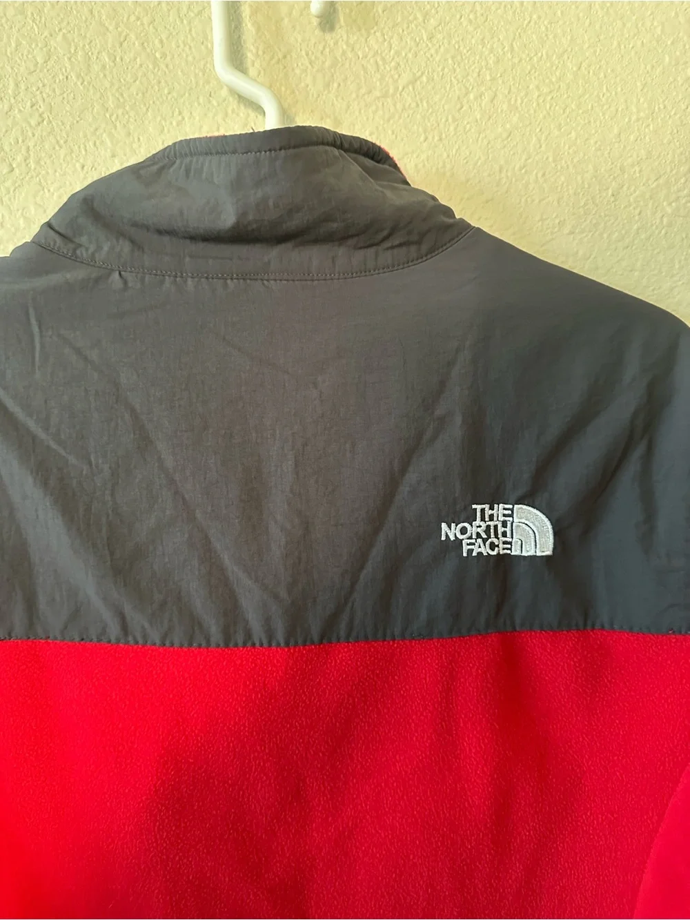 The North Face Men's Red and Gray Fleece Jacket size M/ NWOT 1180